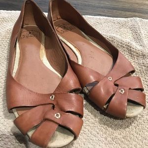 Lucky Brand Womens size 9-9.5 Flats Slip-on Peep toe